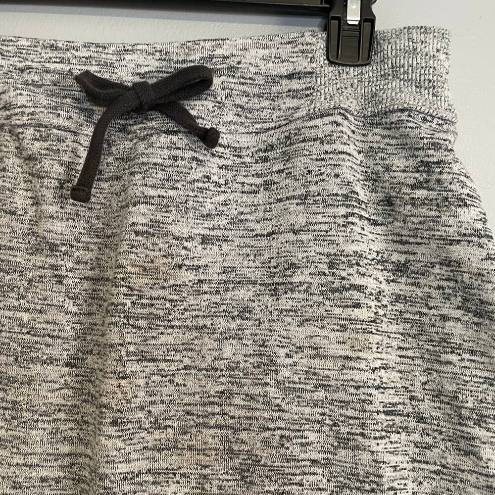 Athleta Downplay Heather Gray Drawstring Skirt - image 2